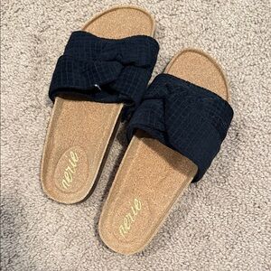 Aerie Black and Tan Slide Sandals